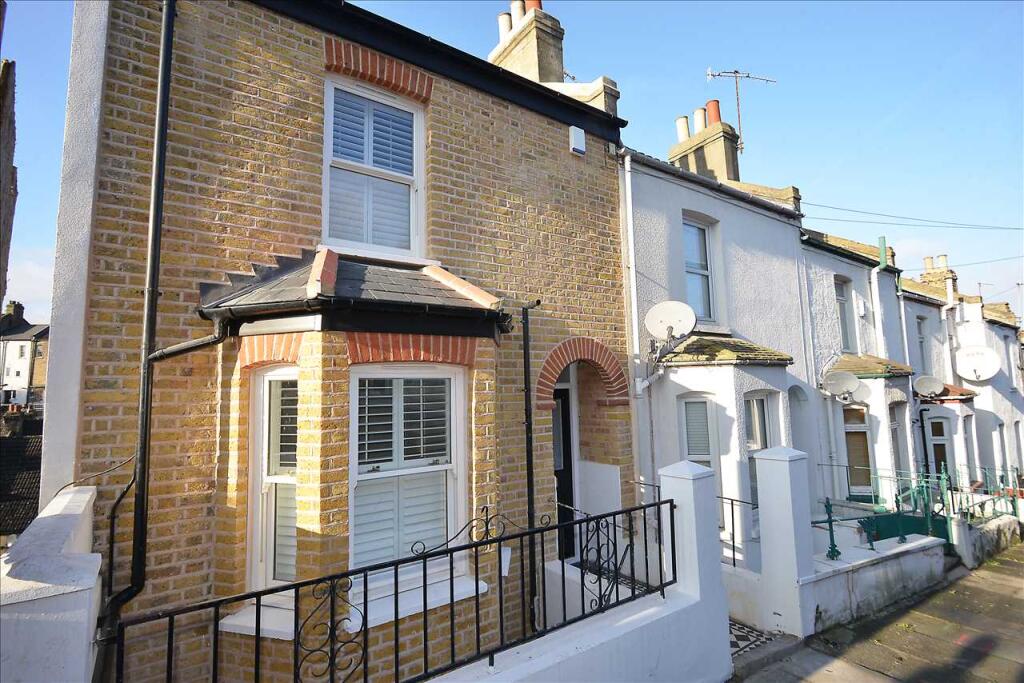 3 bed Detached for rent in Woolwich. From London Key - Blackheath