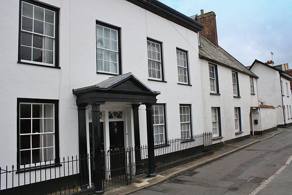 3 bed Mid Terraced House for rent in Topsham. From East of Exe Ltd - Topsham