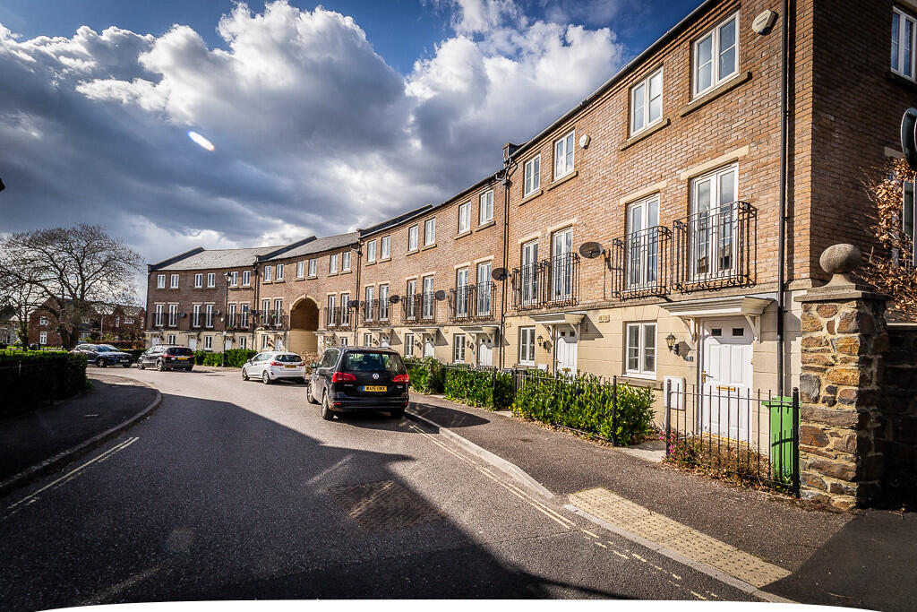 3 bed Town House for rent in Exeter. From East of Exe Ltd - Topsham