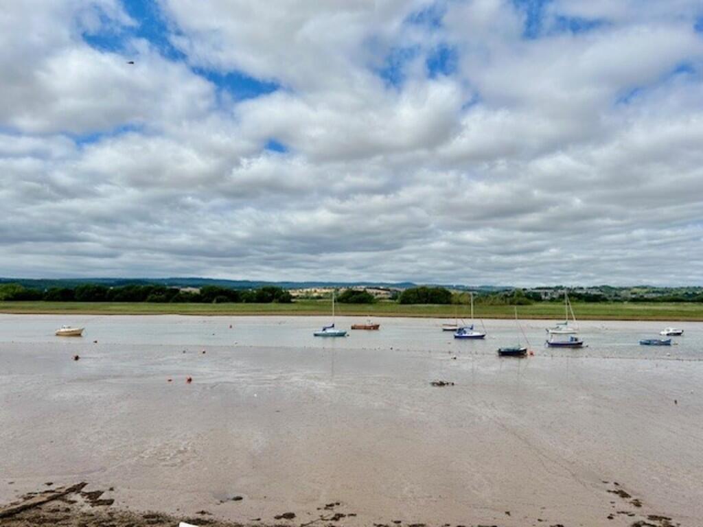3 bed Apartment for rent in Topsham. From East of Exe Ltd - Topsham 3 bed Apartment for rent in Topsham. From East of Exe Ltd - Topsham