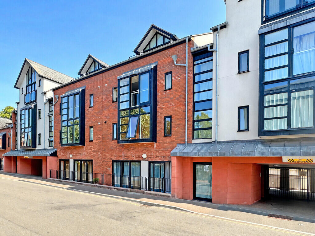2 bed Apartment for rent in Exeter. From East of Exe Ltd - Topsham 2 bed Apartment for rent in Exeter. From East of Exe Ltd - Topsham