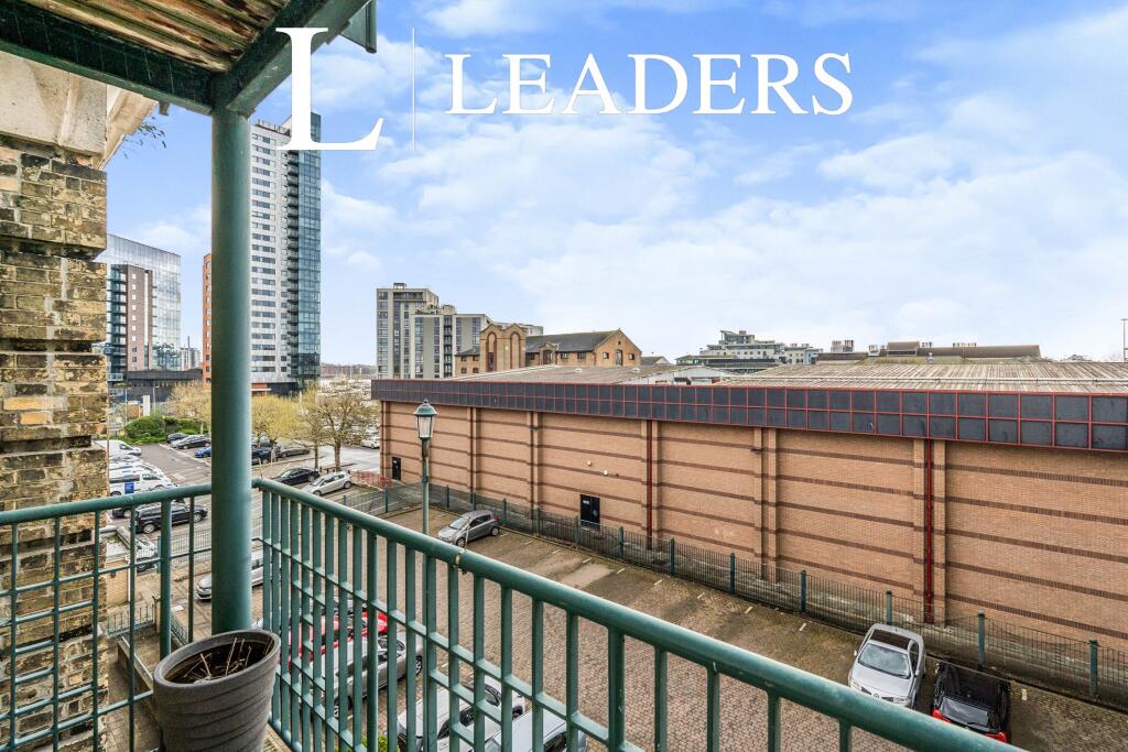 1 bed 1st Floor Flat for rent in Southampton. From Leaders Waterside Properties Sales - Ocean Village 1 bed 1st Floor Flat for rent in Southampton. From Leaders Waterside Properties Sales - Ocean Village