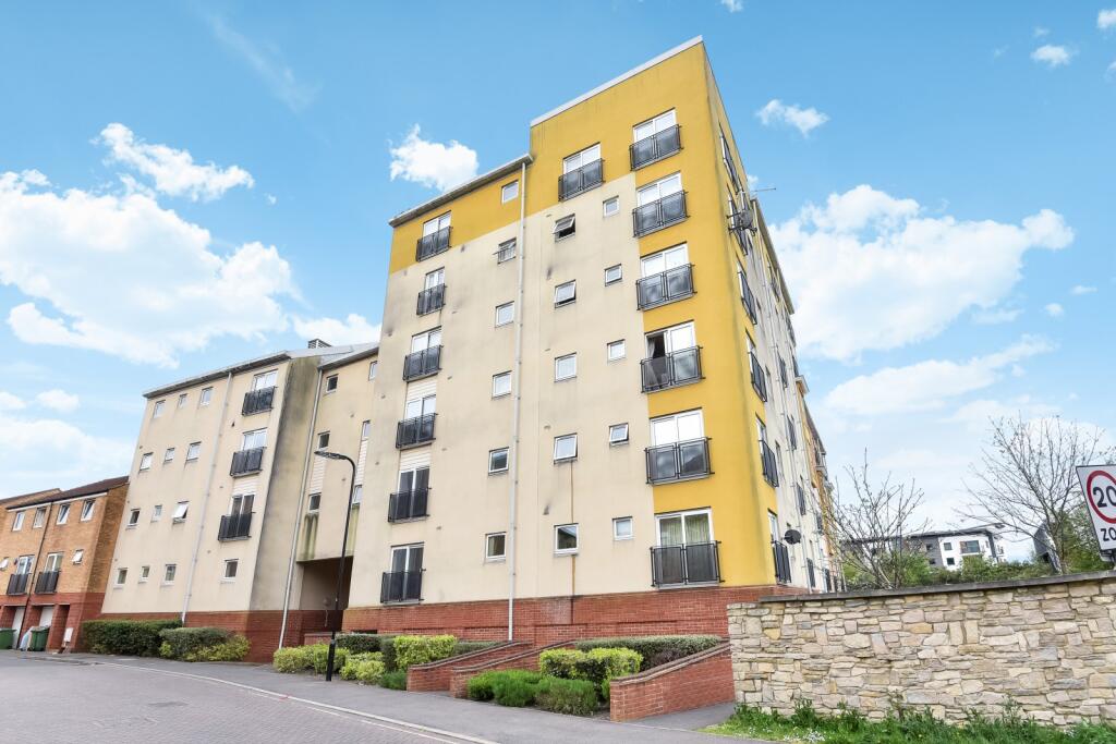 1 bed 1st Floor Flat for rent in Southampton. From Leaders Waterside Properties Sales - Ocean Village