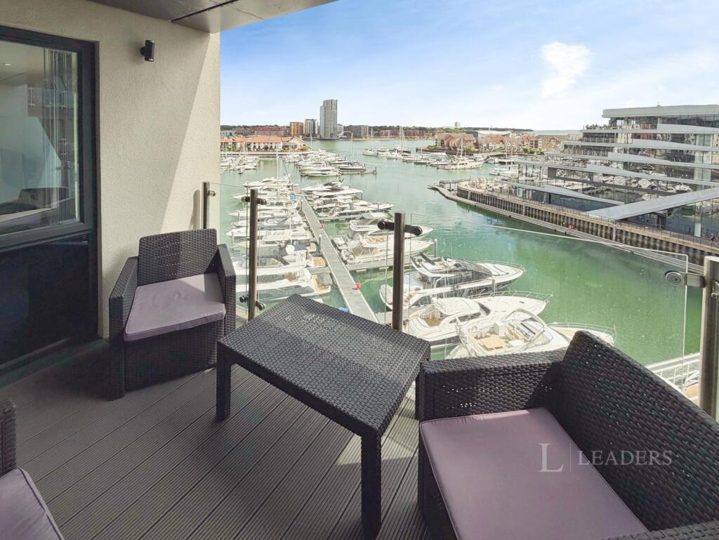 2 bed 1st Floor Flat for rent in Southampton. From Leaders Waterside Properties Sales - Ocean Village 2 bed 1st Floor Flat for rent in Southampton. From Leaders Waterside Properties Sales - Ocean Village