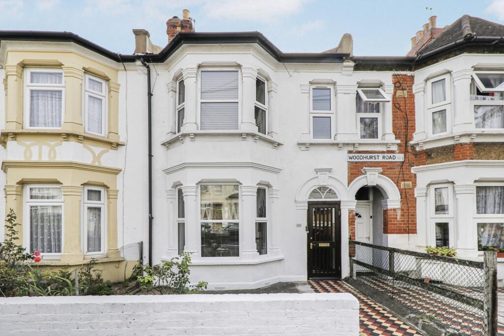 3 bed Mid Terraced House for rent in Woolwich. From Acorn - Belvedere