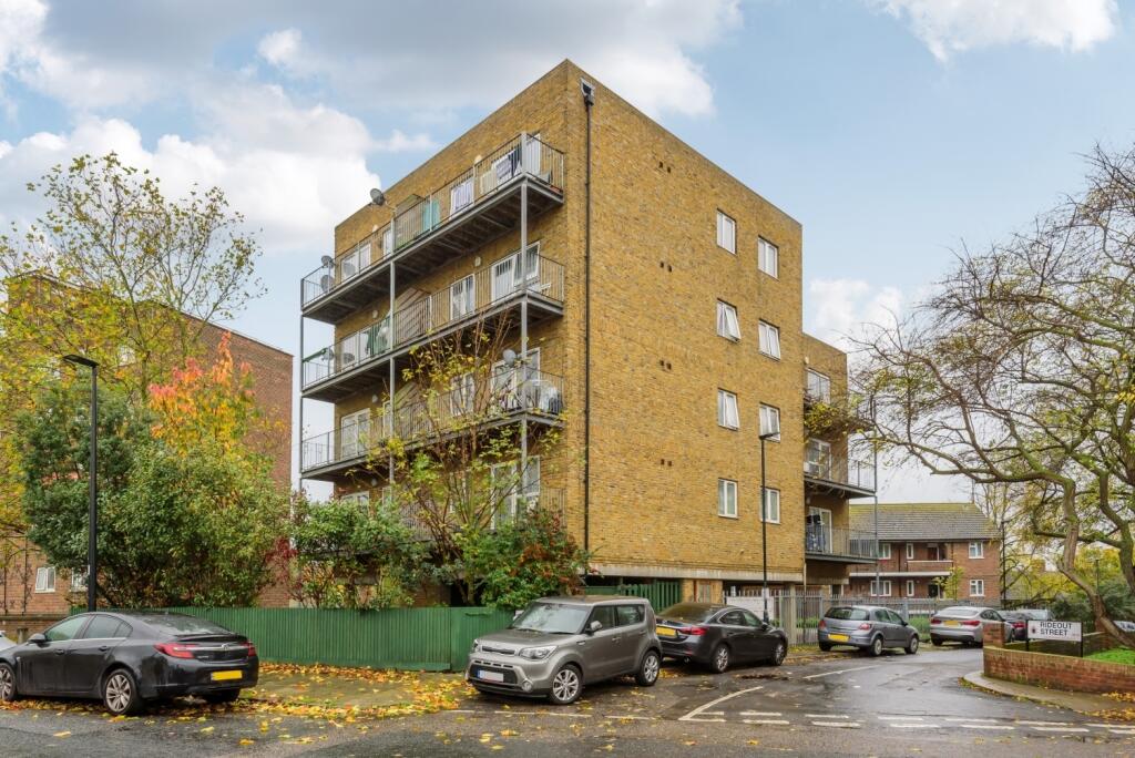 2 bed 1st Floor Flat for rent in Woolwich. From John Payne - Woolwich