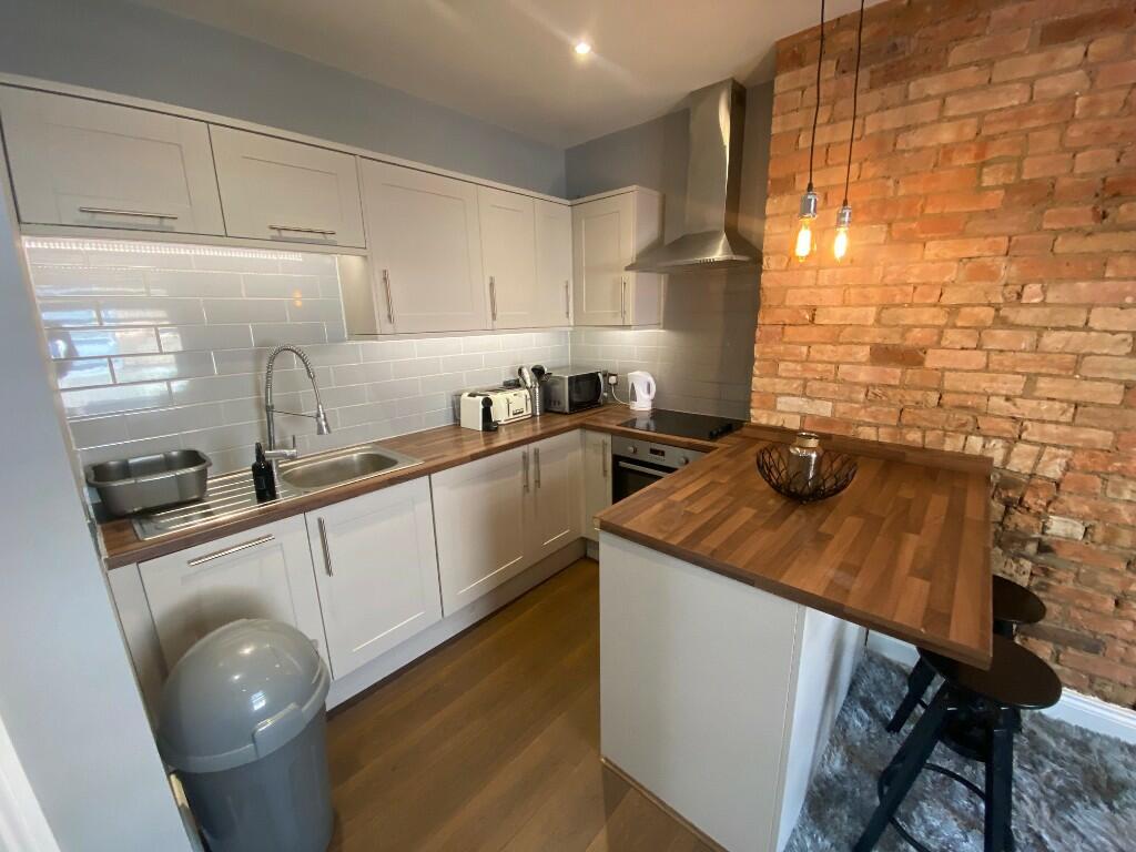 2 bed 1st Floor Flat for rent in Bournemouth. From Ellis and Partners Limited - Bournemouth