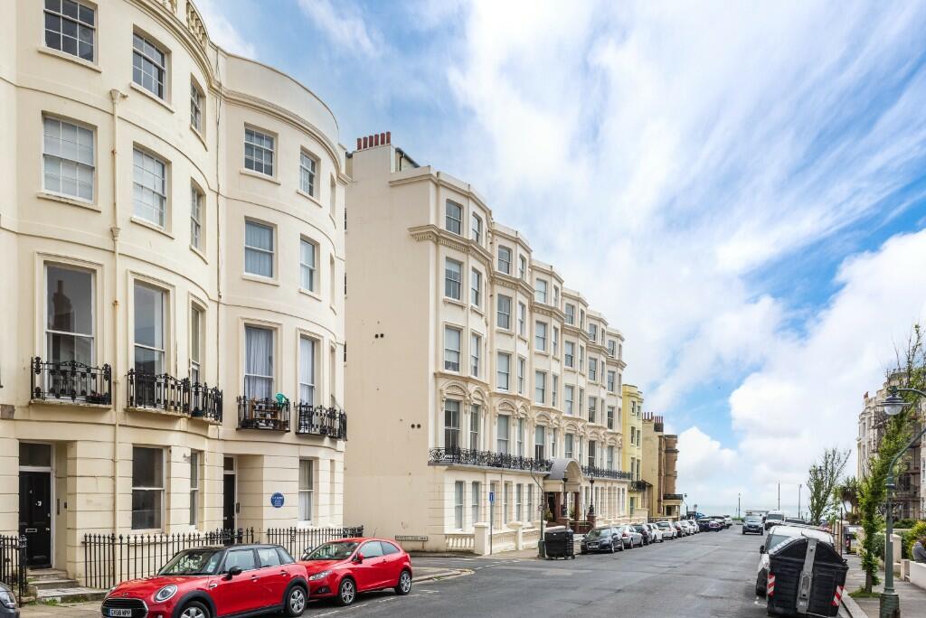 2 bed 1st Floor Flat for rent in Brighton and Hove. From Ellmans - Hove 2 bed 1st Floor Flat for rent in Brighton and Hove. From Ellmans - Hove