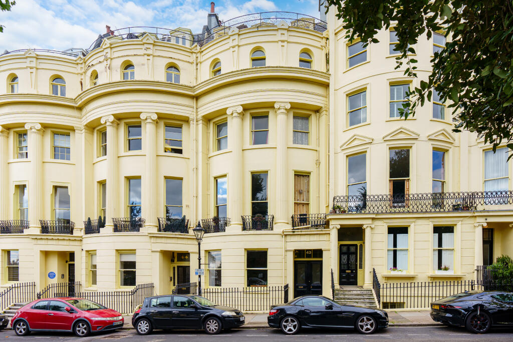 2 bed 1st Floor Flat for rent in Brighton and Hove. From Ellmans - Hove 2 bed 1st Floor Flat for rent in Brighton and Hove. From Ellmans - Hove