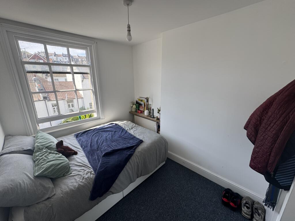 2 bed 1st Floor Flat for rent in Brighton and Hove. From Ellmans - Hove