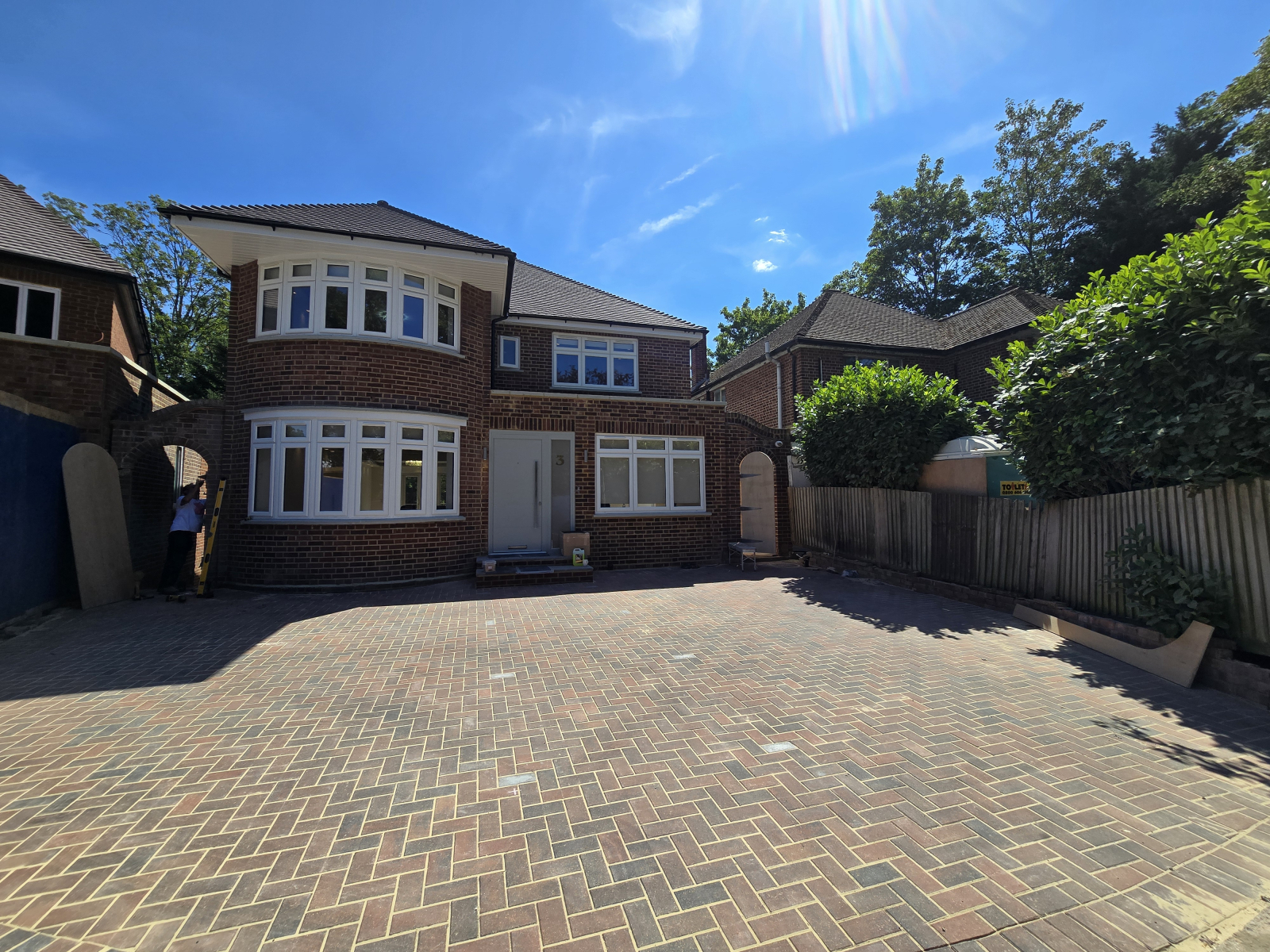6 bed Detached for rent in Hendon. From ELI-G Estates ltd 6 bed Detached for rent in Hendon. From ELI-G Estates ltd