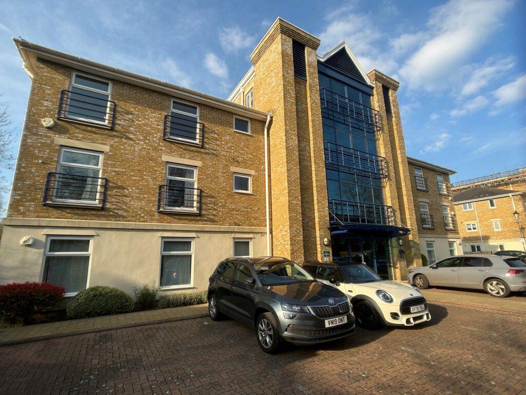 3 bed 1st Floor Flat for rent in Wolvercote. From Elwood & Co - Oxford