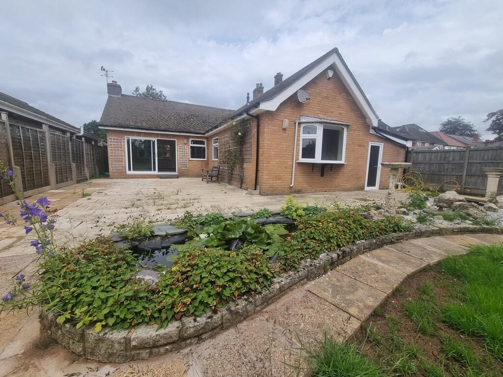 2 bed Detached bungalow for rent in Major's Green. From Encasa - Olton