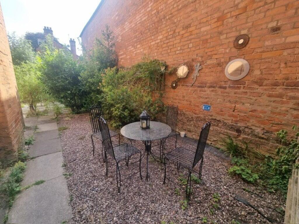 1 bed 1st Floor Flat for rent in Birmingham. From Encasa - Olton 1 bed 1st Floor Flat for rent in Birmingham. From Encasa - Olton