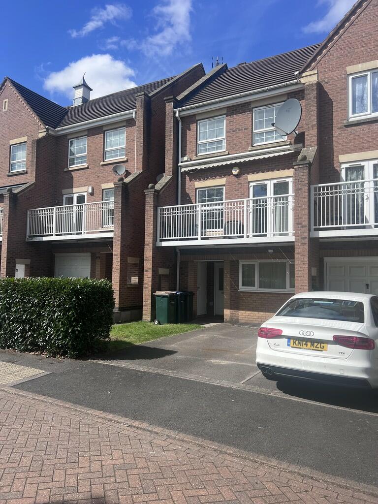 5 bed Semi Detached for rent in Coventry. From Envisage Sales & Lettings - Coventry 5 bed Semi Detached for rent in Coventry. From Envisage Sales & Lettings - Coventry