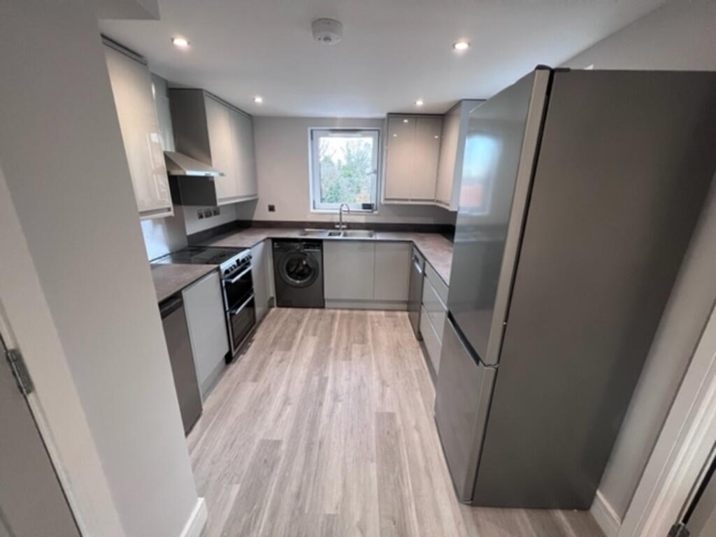 3 bed Apartment for rent in Kenilworth. From Envisage Sales & Lettings - Coventry 3 bed Apartment for rent in Kenilworth. From Envisage Sales & Lettings - Coventry