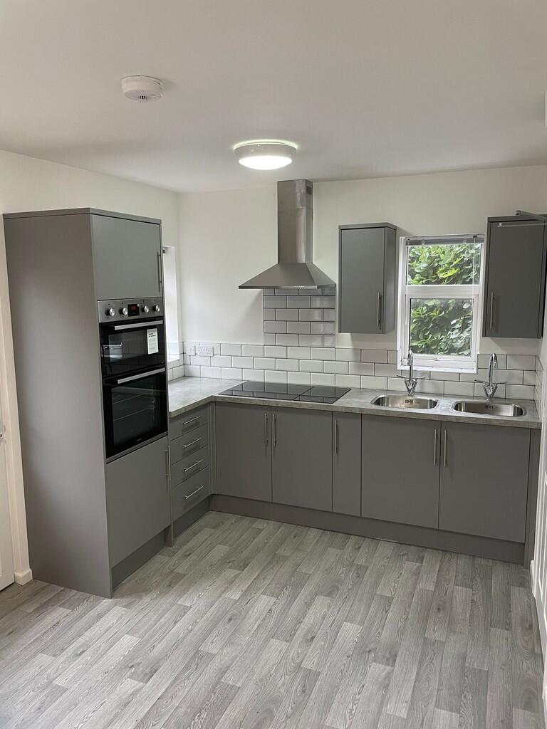 4 bed Semi Detached for rent in Westwood Heath. From Envisage Sales & Lettings - Coventry