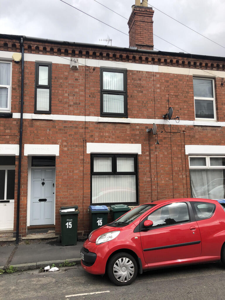 5 bed Mid Terraced House for rent in Coventry. From Envisage Sales & Lettings - Coventry