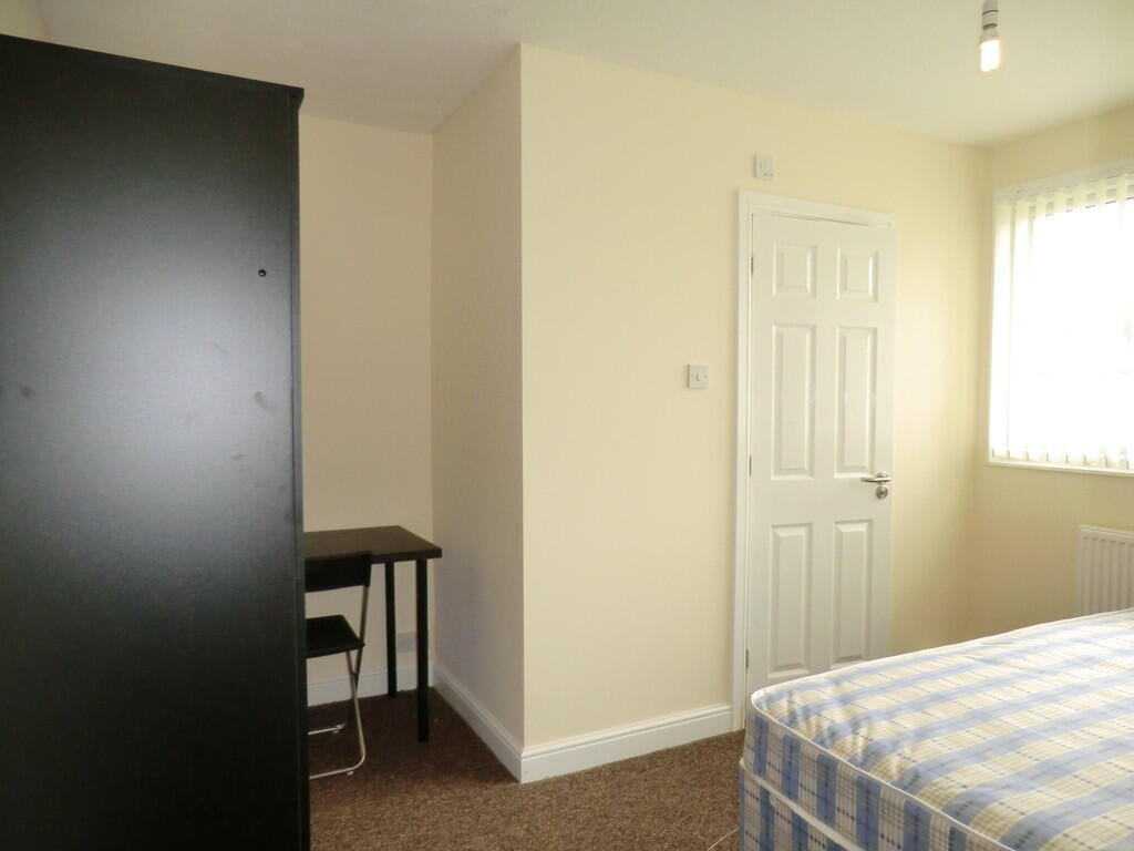 4 bed Semi Detached for rent in Westwood Heath. From Envisage Sales & Lettings - Coventry