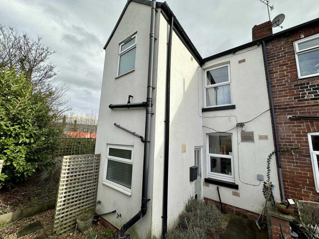 3 bed End of Terrace for rent in Sheffield. From Bloor & Co Estate Agents - Sheffield