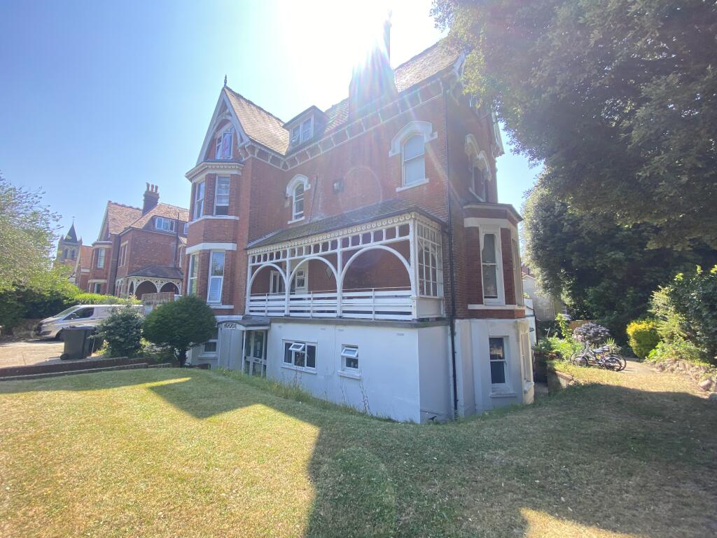 1 bed 1st Floor Flat for rent in Willingdon. From Equity Residential Limited - Eastbourne