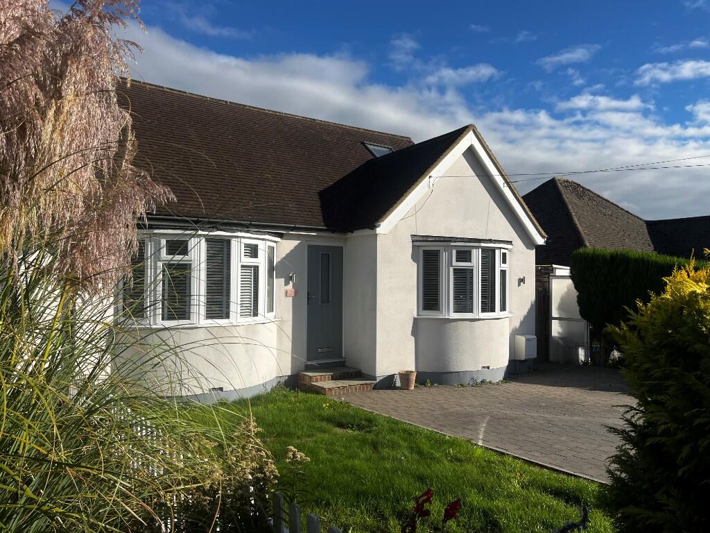 3 bed Semi-detached bungalow for rent in Polegate. From Equity Residential Limited - Eastbourne