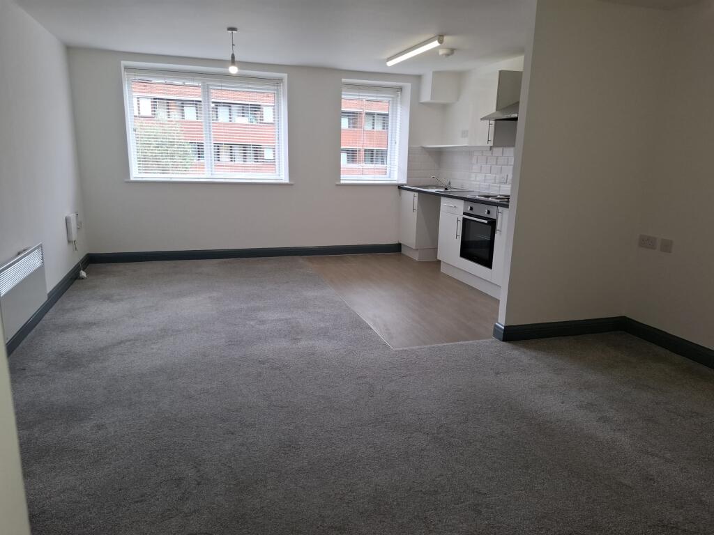 4 bed Studio for rent in Smethwick. From Evenbrook - Birmingham 4 bed Studio for rent in Smethwick. From Evenbrook - Birmingham