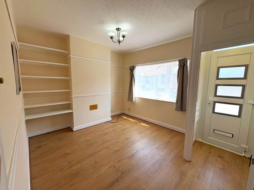 3 bed End of Terrace for rent in Chatham. From Evolution Estates Ltd - Rochester 3 bed End of Terrace for rent in Chatham. From Evolution Estates Ltd - Rochester