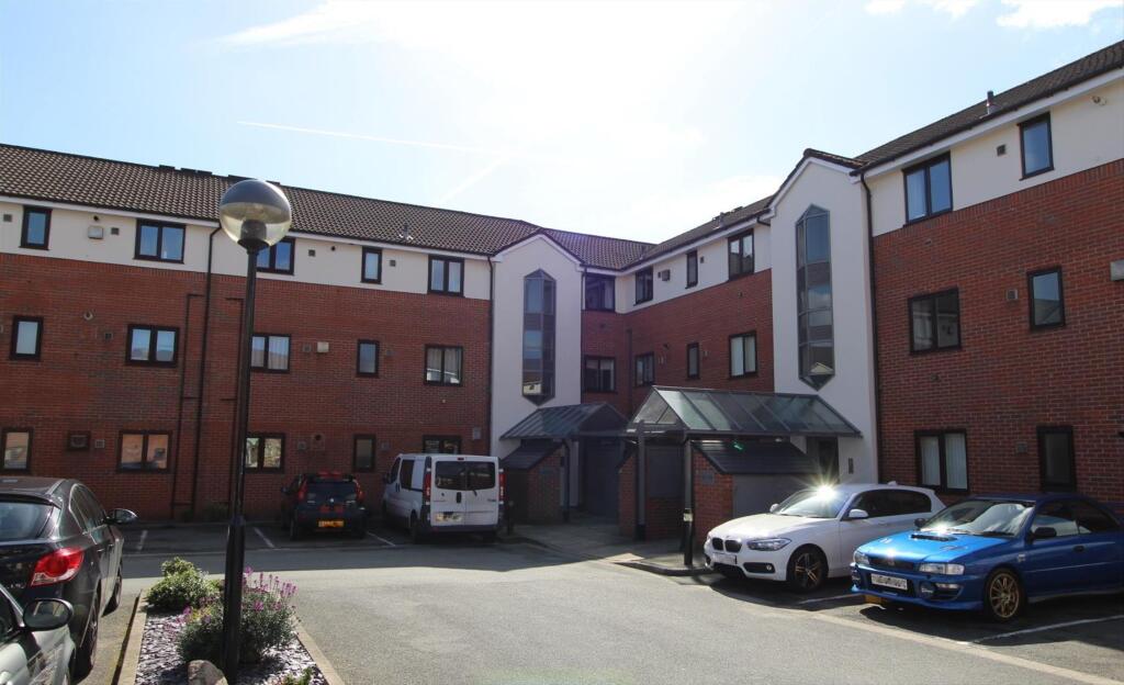 2 bed 1st Floor Flat for rent in Bolton. From Farrell Heyworth - Chorley & South Ribble 2 bed 1st Floor Flat for rent in Bolton. From Farrell Heyworth - Chorley & South Ribble