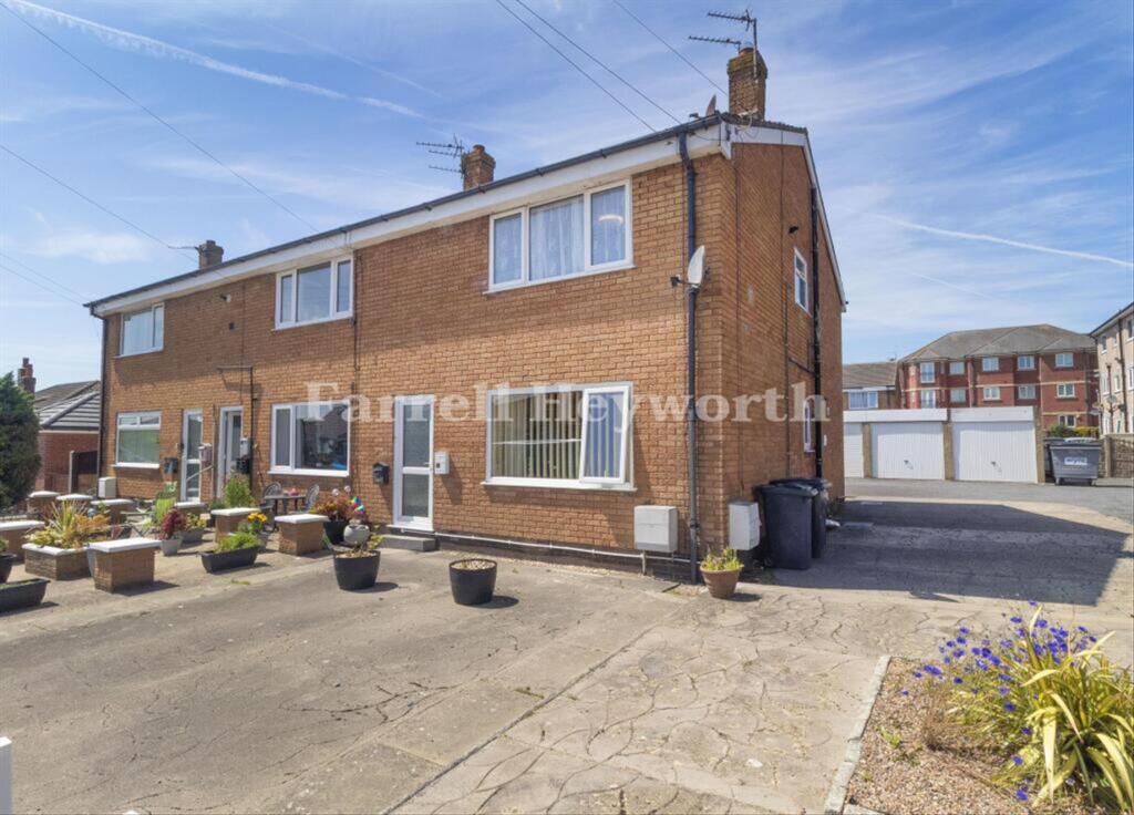2 bed 1st Floor Flat for rent in Knott End-on-Sea. From Farrell Heyworth - Fylde Coast
