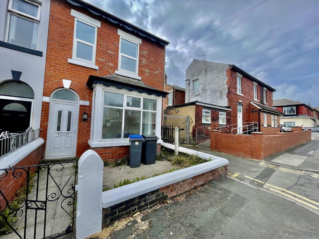 3 bed Semi Detached for rent in Blackpool. From Farrell Heyworth - Fylde Coast