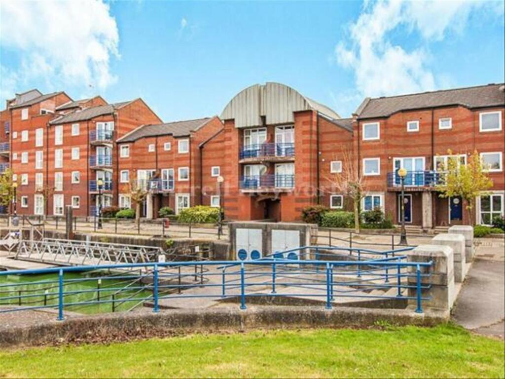 2 bed 1st Floor Flat for rent in Preston. From Farrell Heyworth - Preston & Central Lancashire