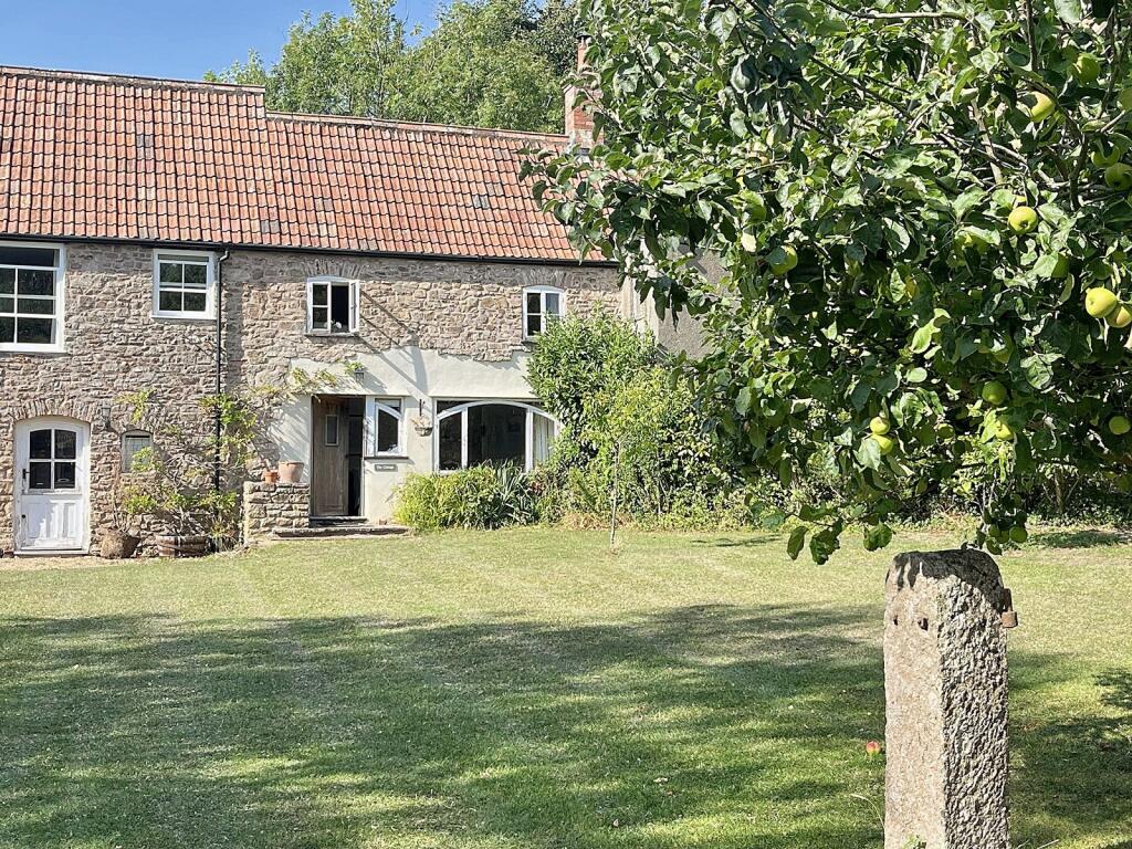 2 bed Mid Terraced House for rent in . From Farrons - Winscombe 2 bed Mid Terraced House for rent in . From Farrons - Winscombe