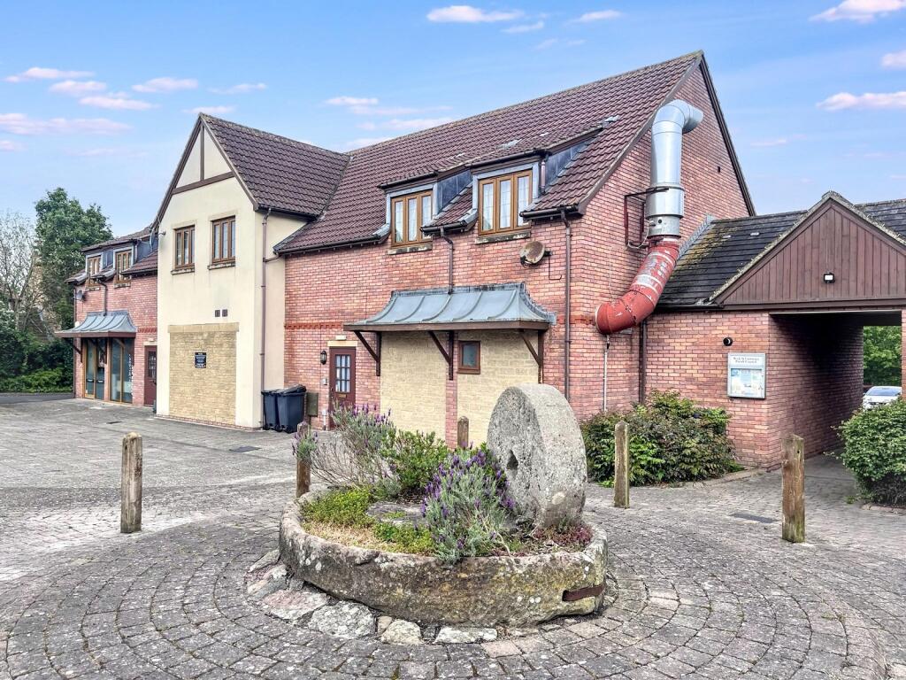 1 bed 1st Floor Flat for rent in Wick St Lawrence. From Farrons - Winscombe