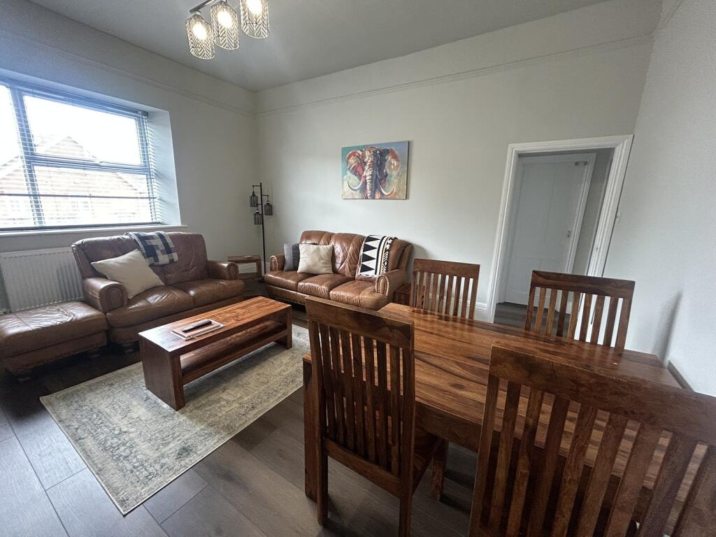 2 bed 1st Floor Flat for rent in Winscombe. From Farrons - Winscombe