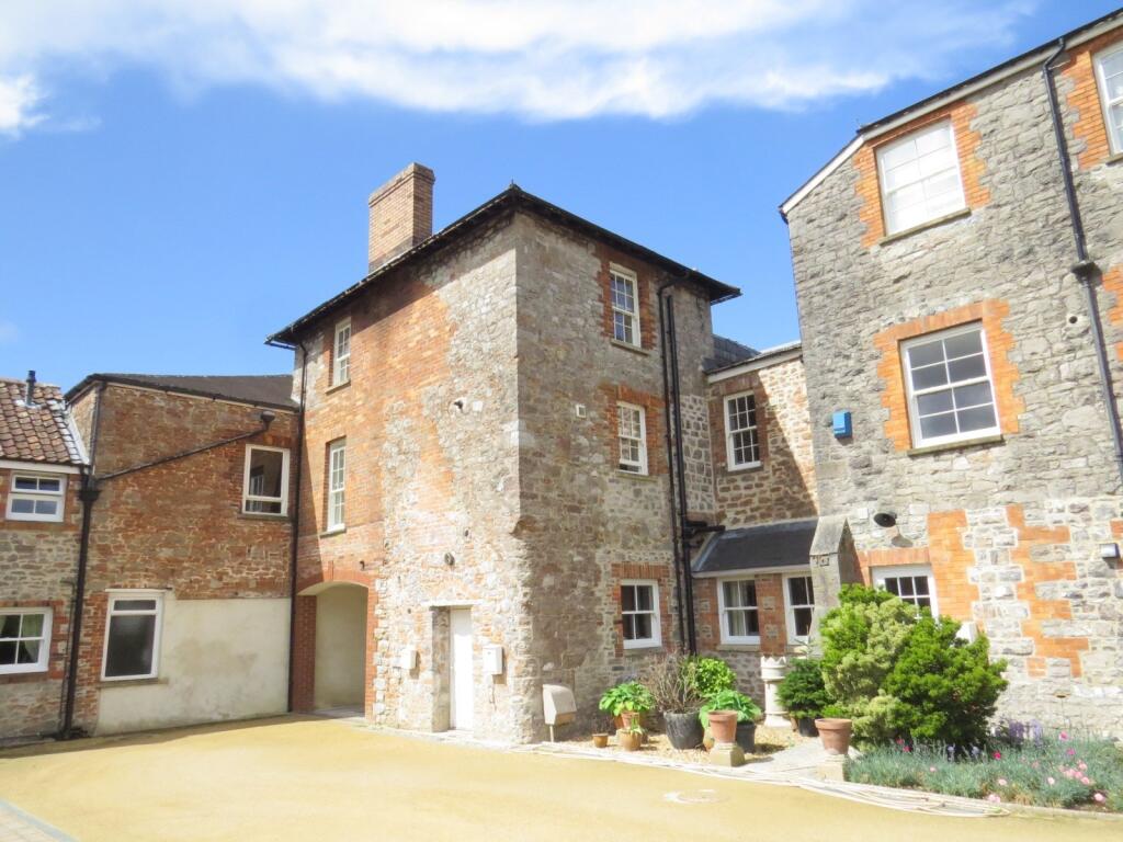 2 bed 1st Floor Flat for rent in Cheddar. From Farrons - Winscombe 2 bed 1st Floor Flat for rent in Cheddar. From Farrons - Winscombe