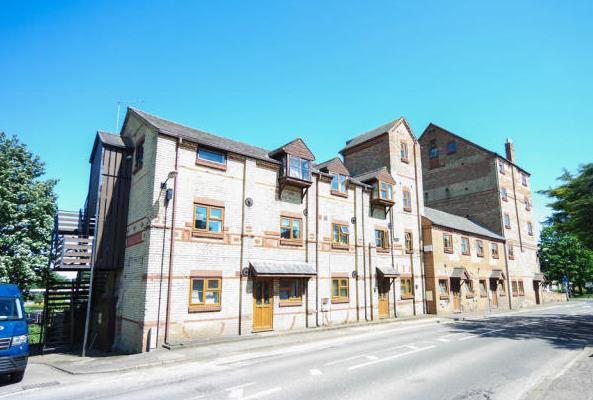 1 bed Apartment for rent in Huntingdon. From Firmin & Co - Hampton