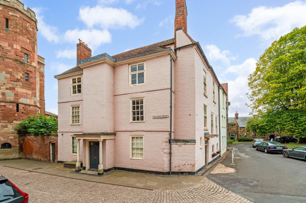 5 bed End of Terrace for rent in Worcester. From Fisher German - Worcester