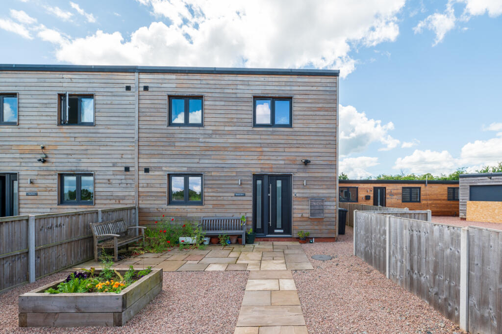 3 bed End of Terrace for rent in Whittington. From Fisher German - Worcester