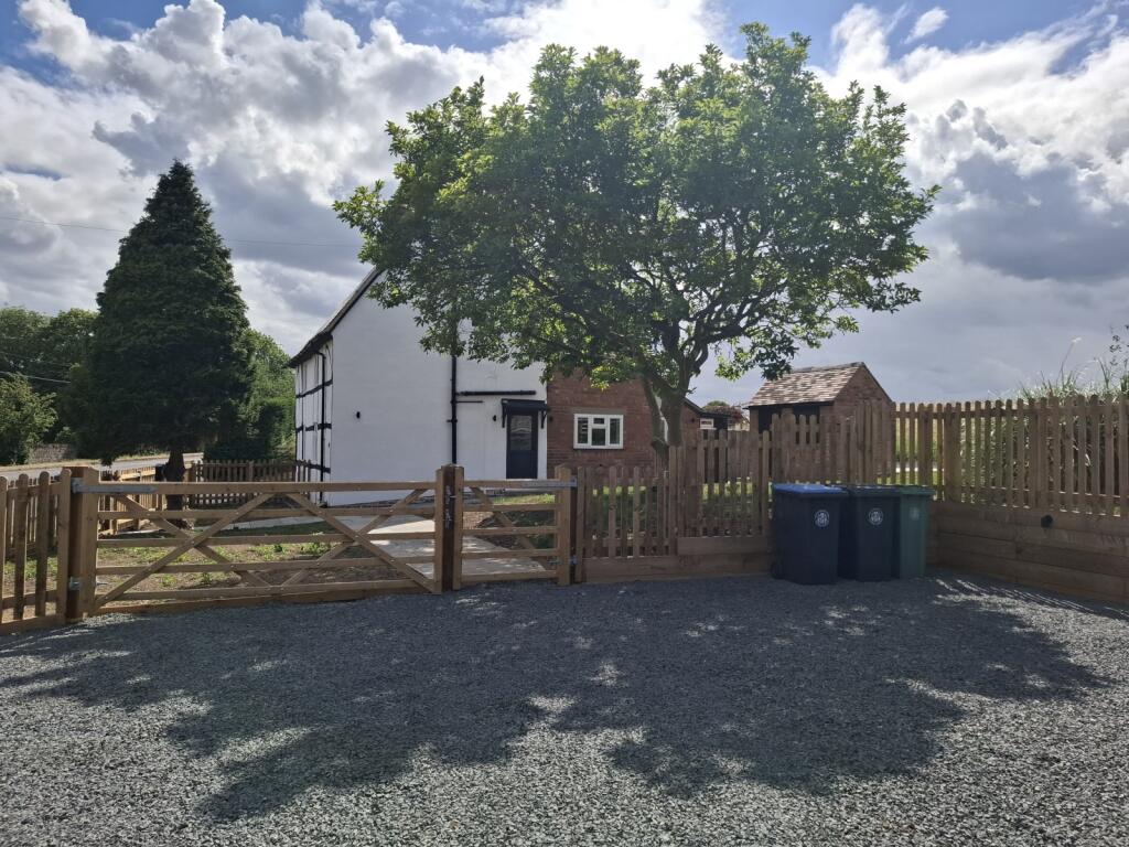 3 bed Semi Detached for rent in Salford Priors. From Fisher German - Worcester