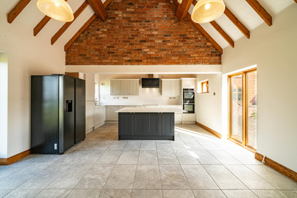 4 bed Barn Conversion for rent in Hadzor. From Fisher German - Worcester