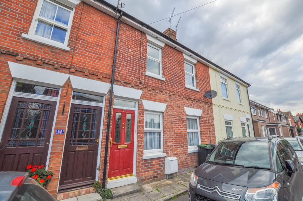 3 bed Mid Terraced House for rent in Wimborne Minster. From Fisks - Wimborne