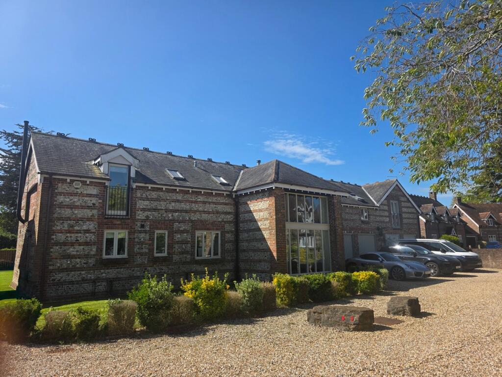 4 bed Barn Conversion for rent in Winterborne Kingston. From Fisks - Wimborne