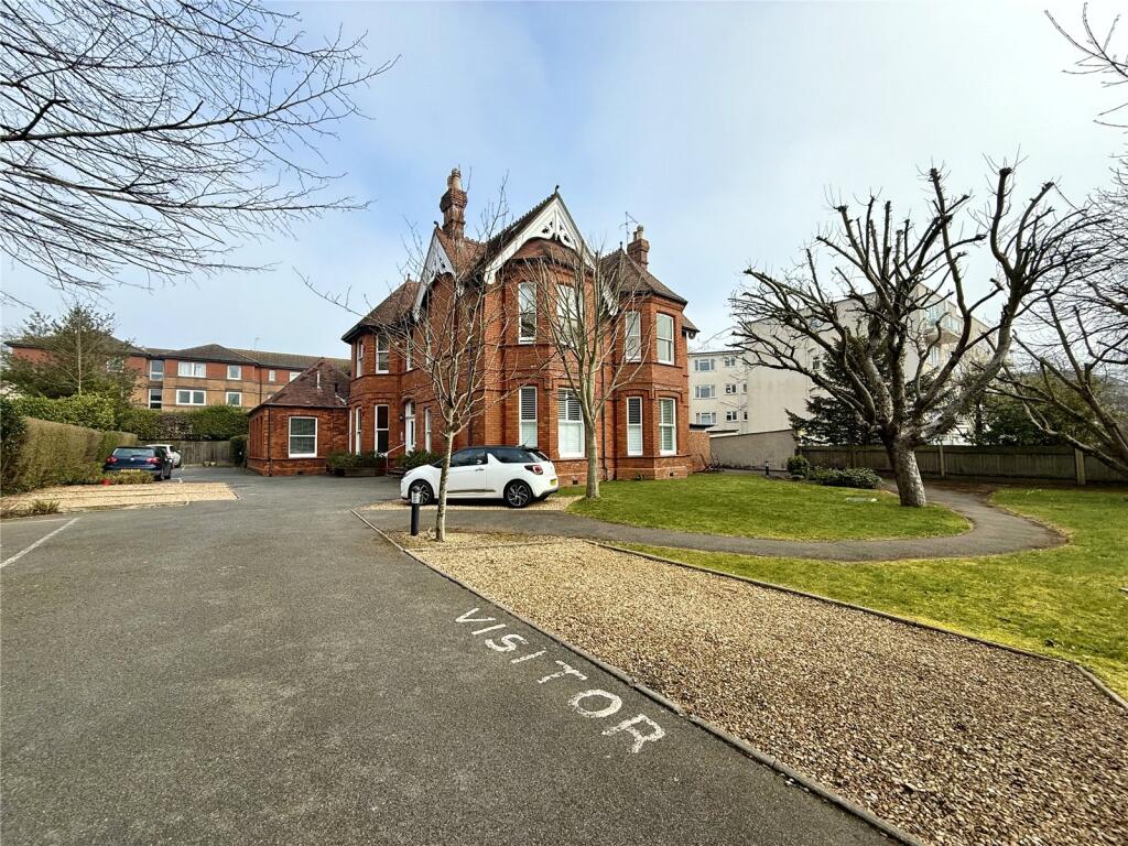 2 bed Apartment for rent in Bournemouth. From Frost & Co Estate Agents - Bournemouth