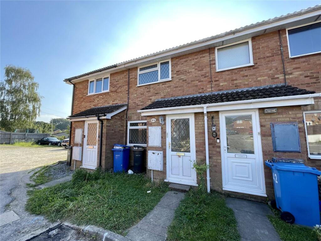 2 bed Mid Terraced House for rent in Upton. From Frost & Co Estate Agents - Bournemouth