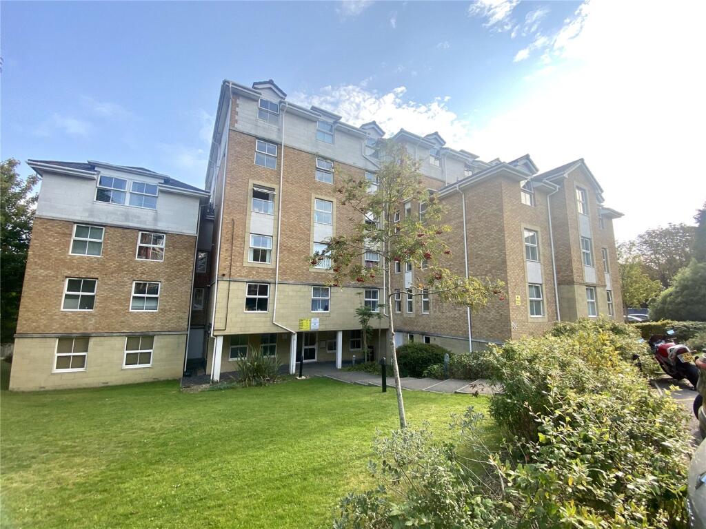2 bed Apartment for rent in Bournemouth. From Frost & Co Estate Agents - Bournemouth