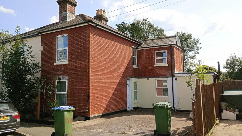 3 bed Semi Detached for rent in Rownhams. From Frost & Co Estate Agents - Bournemouth