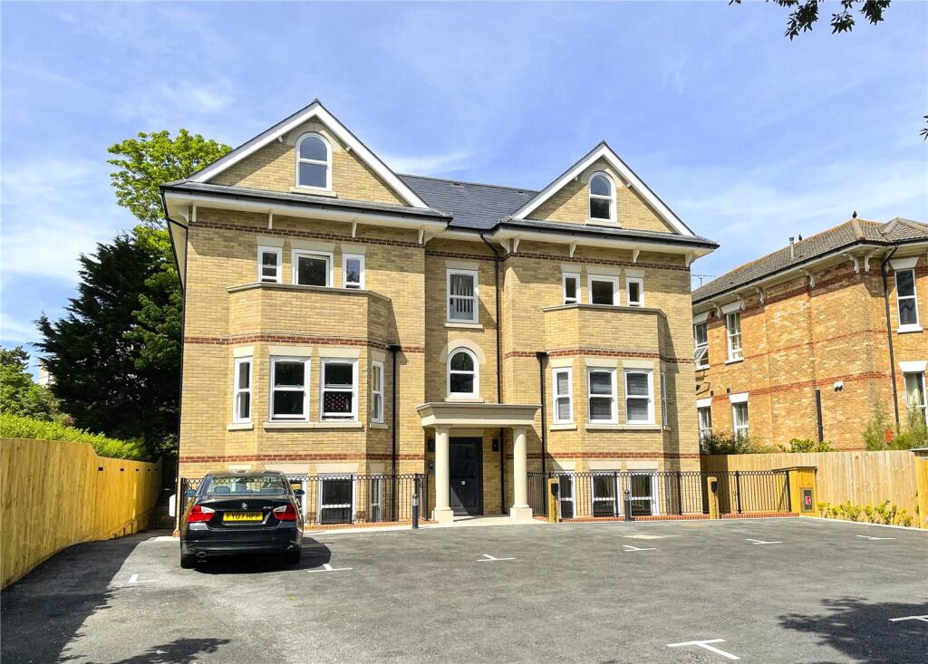 2 bed Apartment for rent in Bournemouth. From Frost & Co Estate Agents - Bournemouth