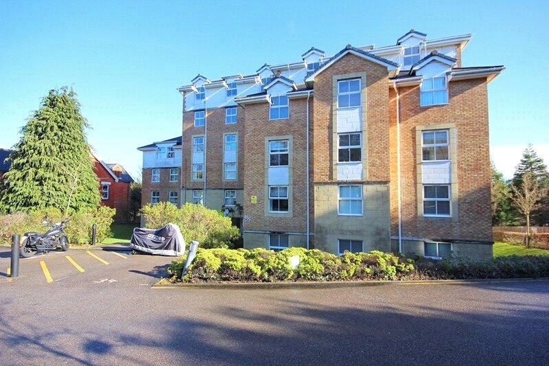 2 bed Apartment for rent in Bournemouth. From Frost & Co Estate Agents - Bournemouth