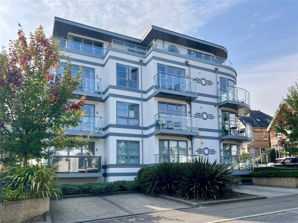 2 bed Apartment for rent in Bournemouth. From Frost & Co Estate Agents - Bournemouth